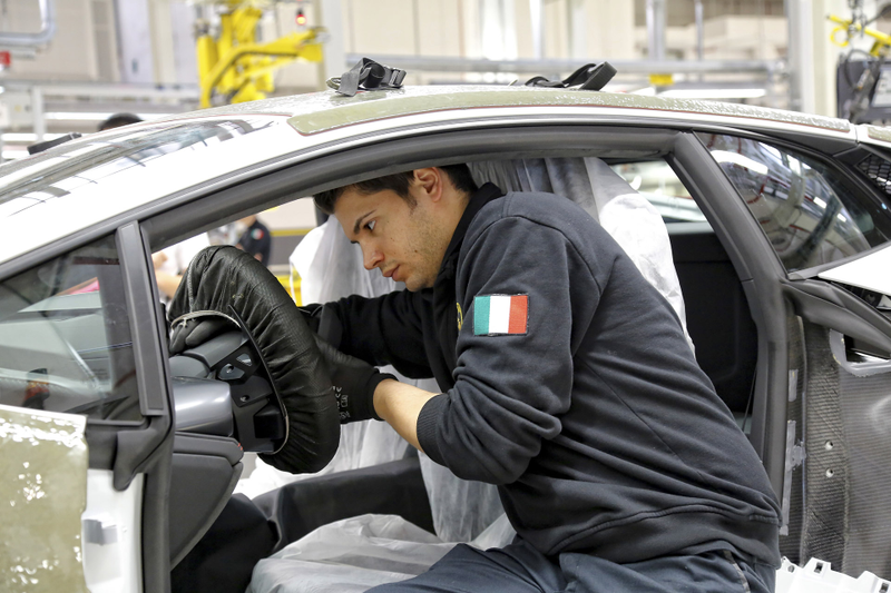 Illustration for article titled How Lamborghini Builds The Huracan